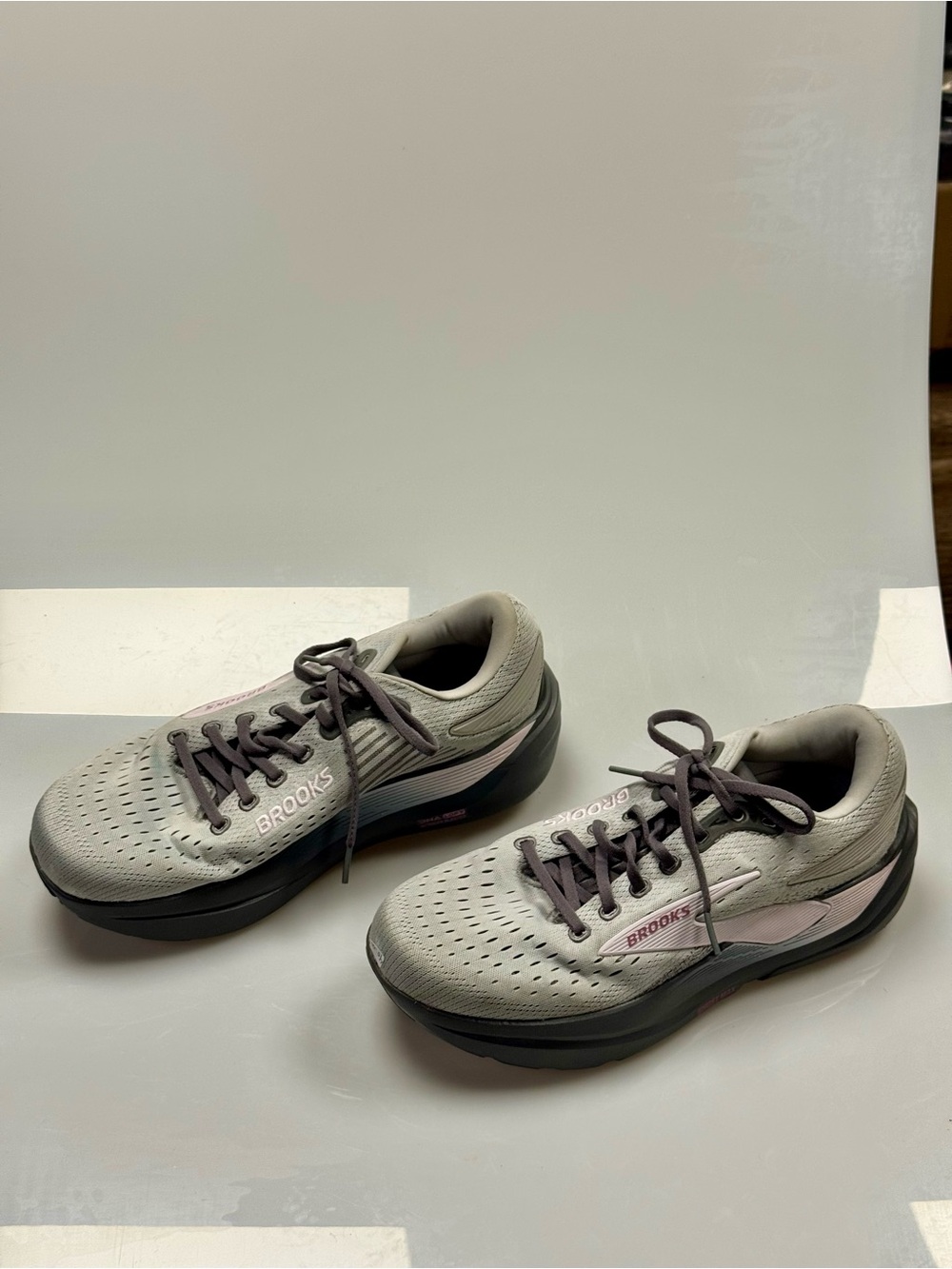 Brooks Ghost Max 3 Womens 10 B Gray Pink Max Cushion Running Walking Shoes